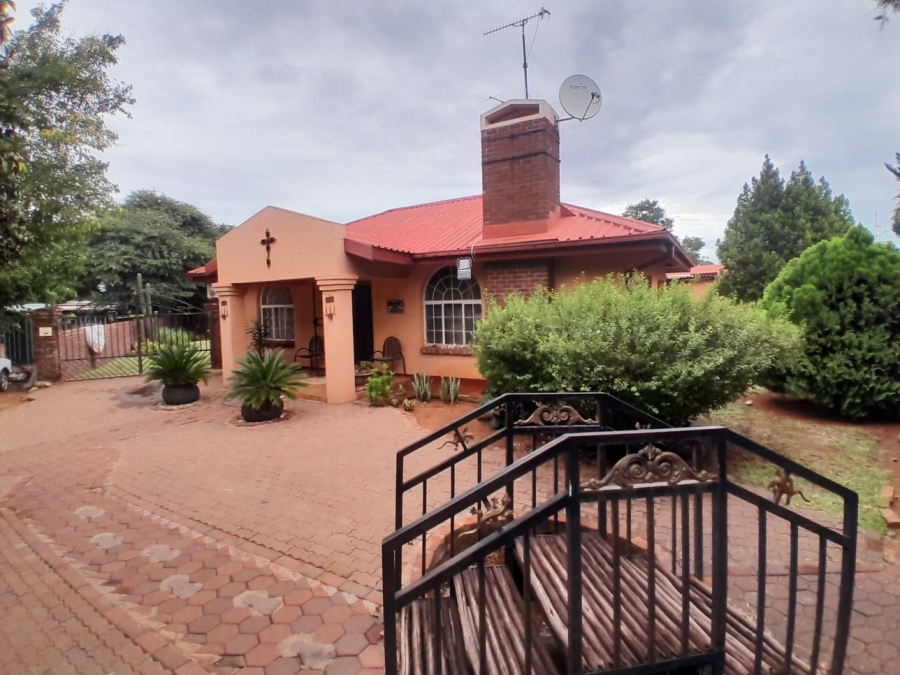4 Bedroom Property for Sale in Kathu Northern Cape